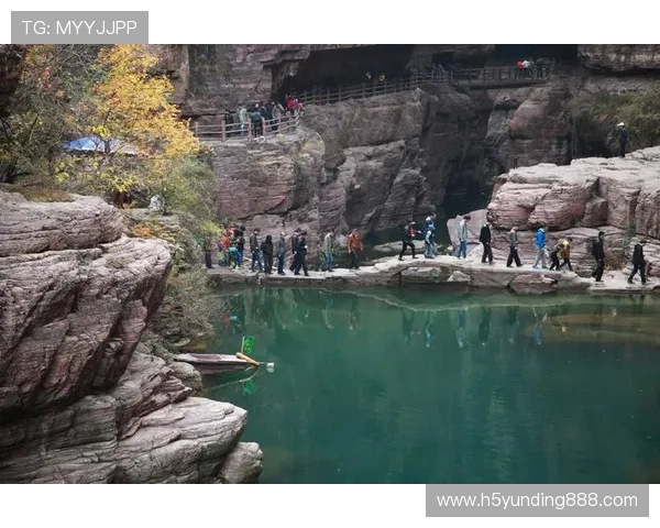 云顶大酒店官网提供全面的旅游攻略和周边景点介绍，助您轻松出行